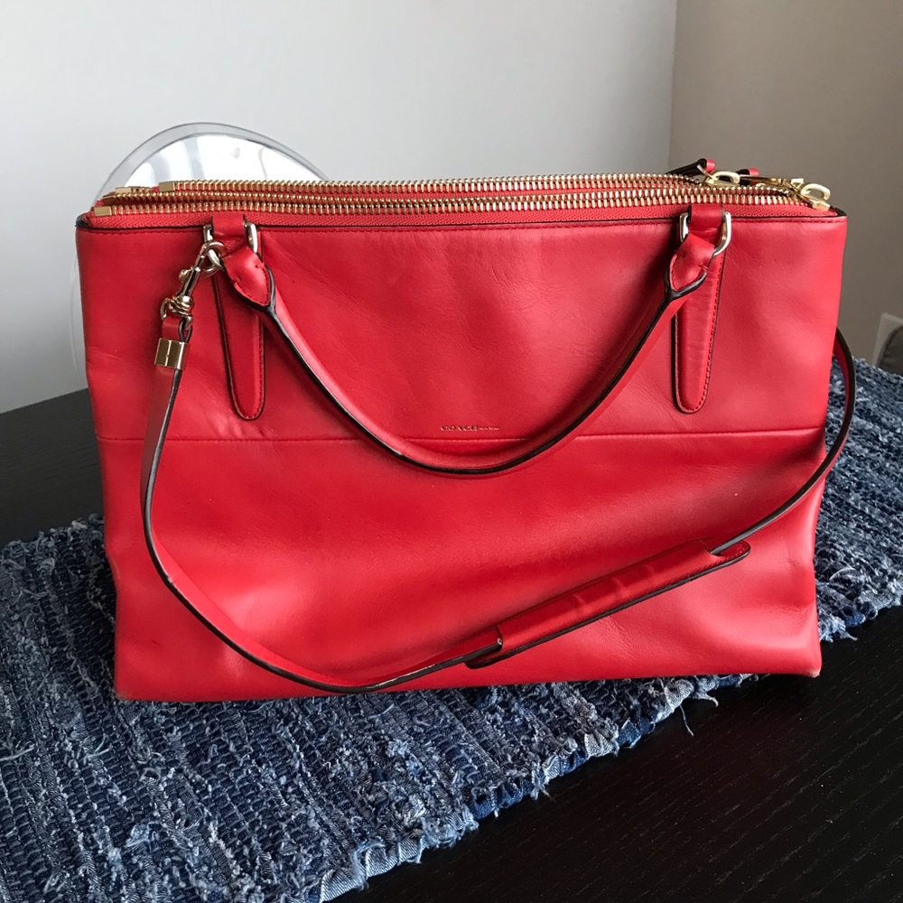 PRICE DROP! Limited Edition Coral Coach Bag!